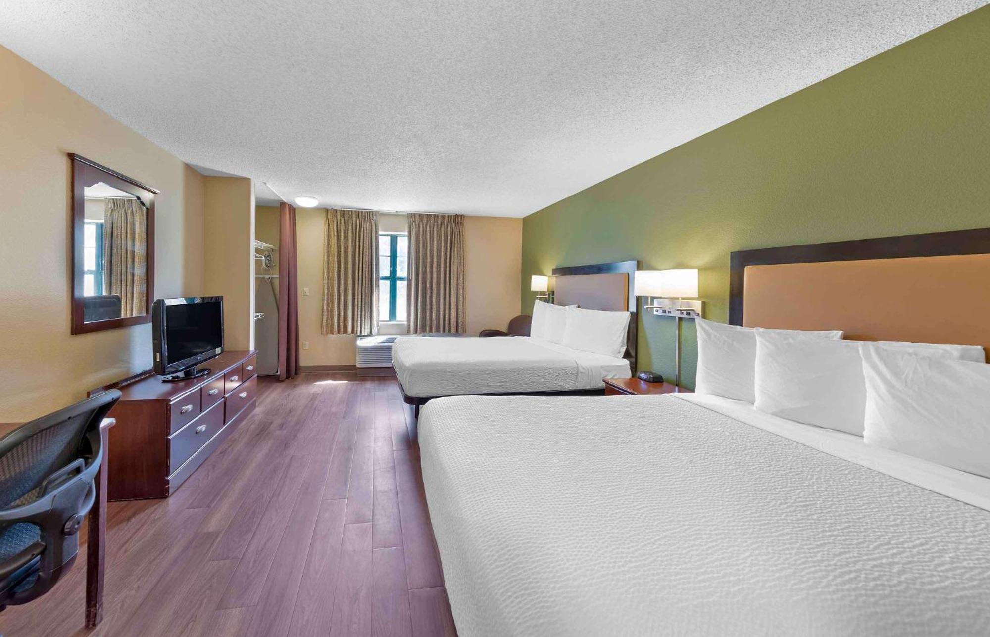 Extended America - Seattle - Southcenter 2*